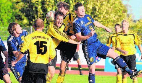 MZ Halle/Saalekreis-10.10.2011: Knallharter Abstiegskampf